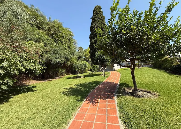 Turistico Bahamas Nerja